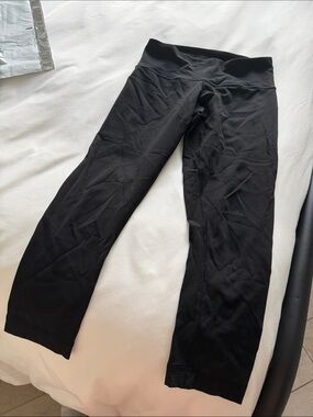 25 inch Size 2 Lululemon Legging capris